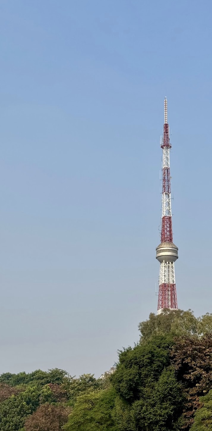 Broadcast tower